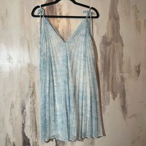 NWT - Calvin Klein Light Blue Patterned Sleeveless Dress Size 8
